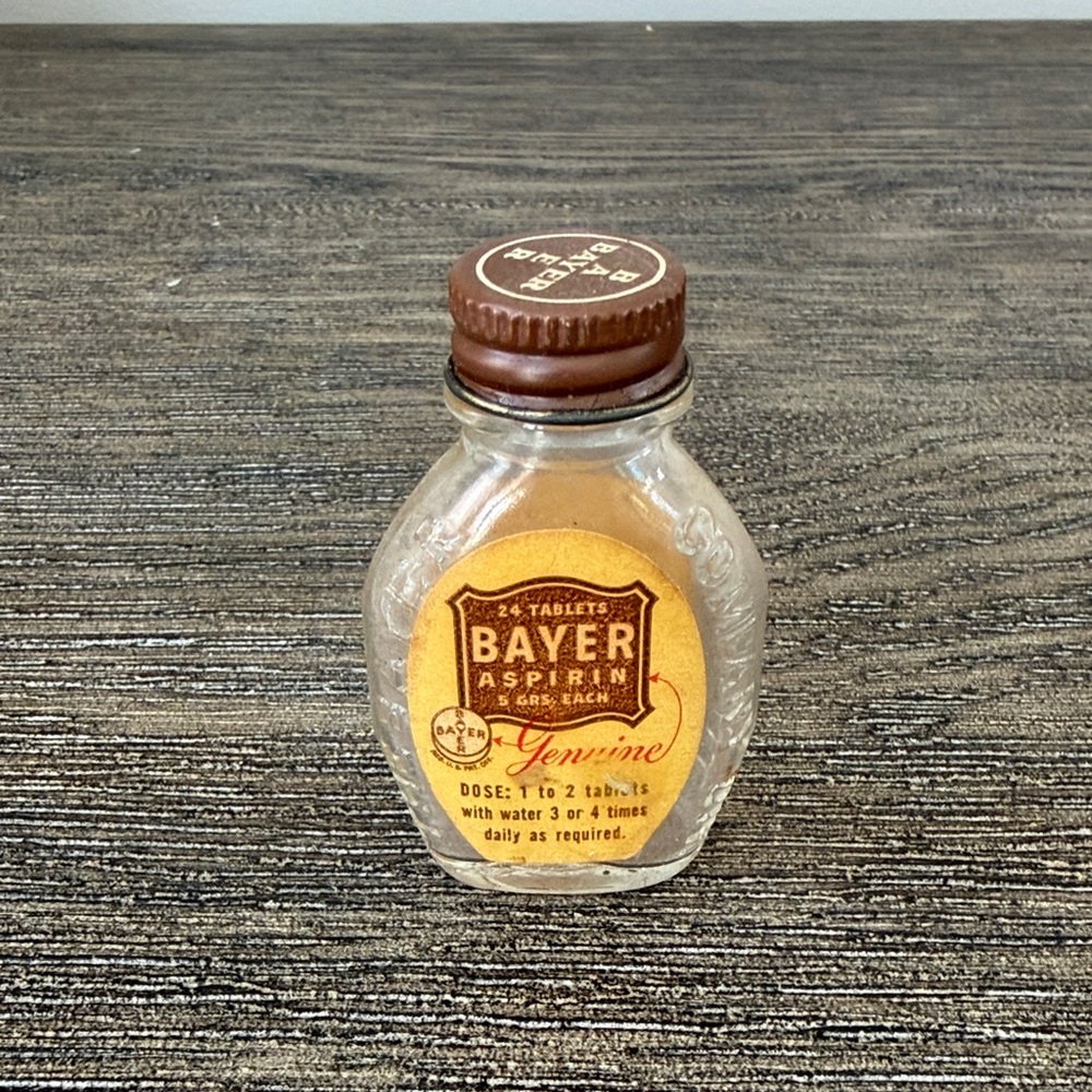 Bayer Aspirin Vintage Glass Bottle w/cap- Brown/Amber Label with embossed sides.